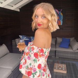 Meet your Posher, Olivia